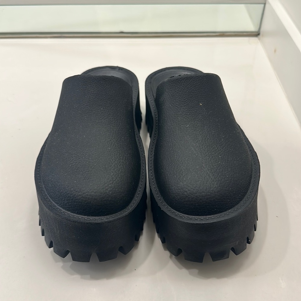 Jeffrey Campbell lugged platform clog